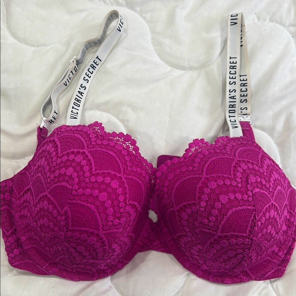 Victoria's Secret Magenta Lace Bra